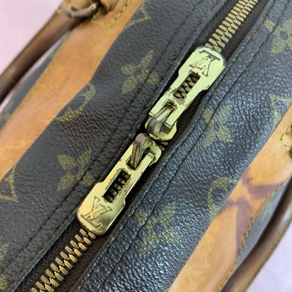 Authentic LOUIS VUITTON Deauville Monogram Handbag - Picture 9 of 13